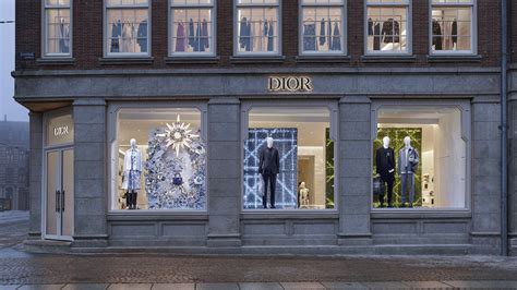 dior dam square amsterdam|dior de bijenkorf.